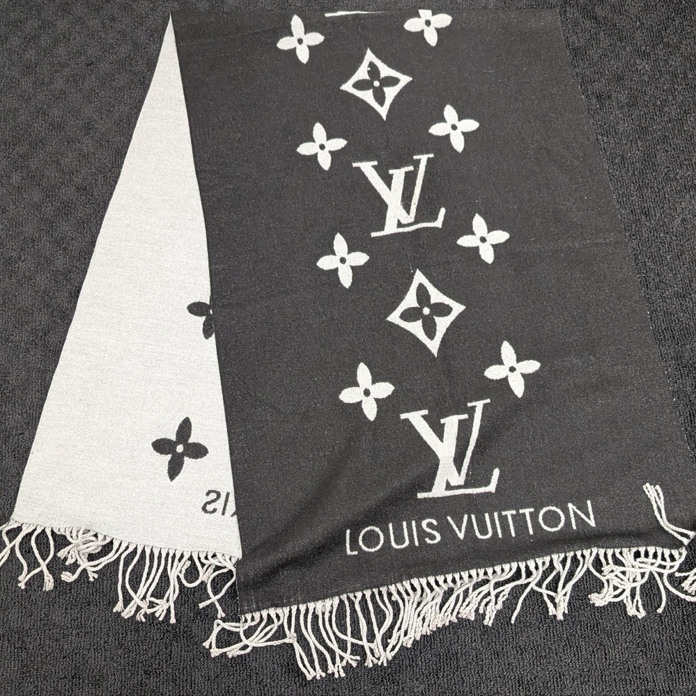 Louis Vuitton Monogram Cashmere Scarf